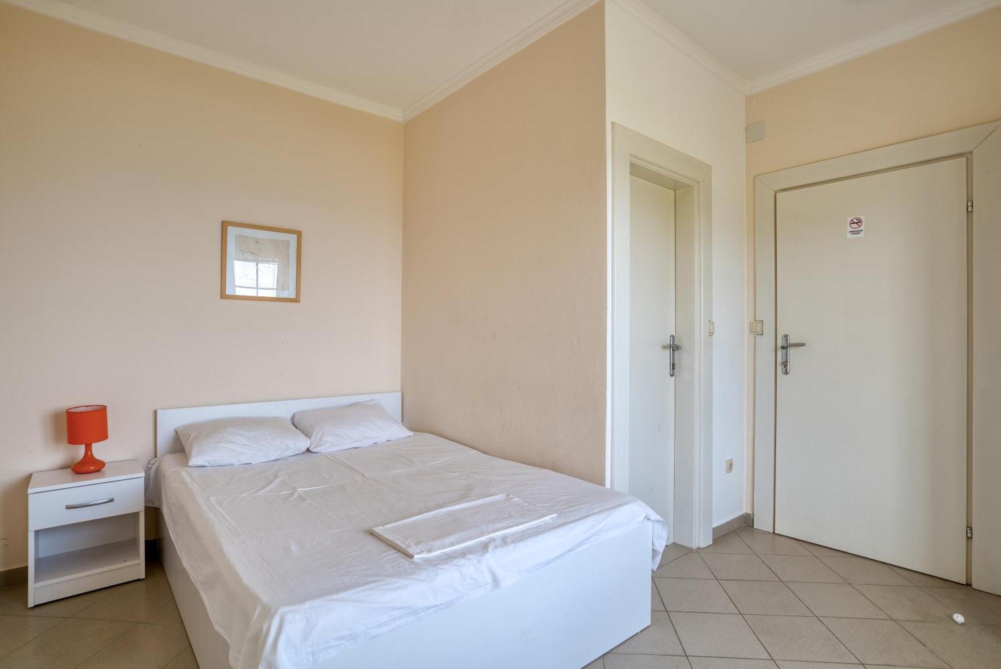 Snezna Kraljica Apartment Сутоморе Екстериор снимка