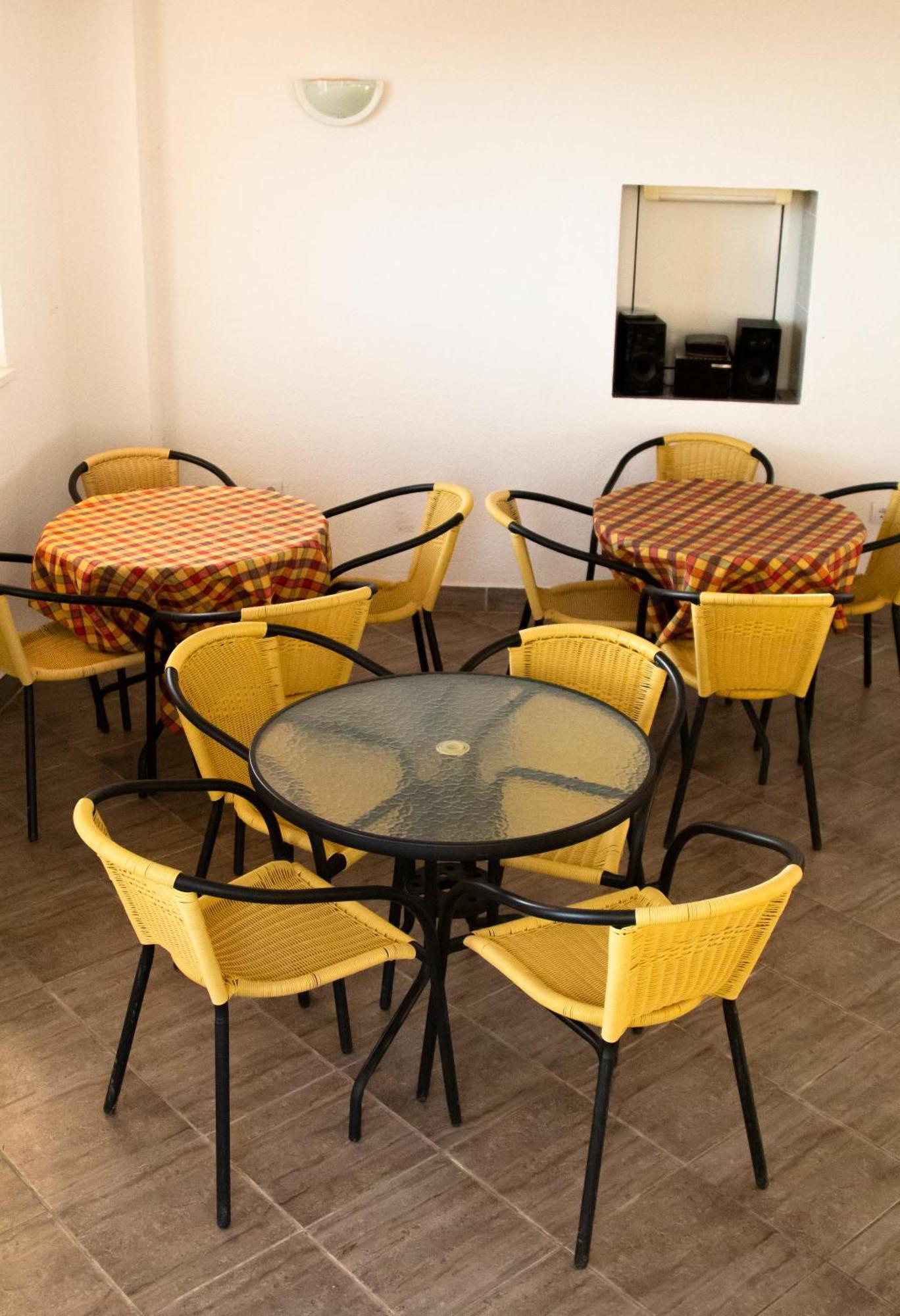Snezna Kraljica Apartment Сутоморе Екстериор снимка